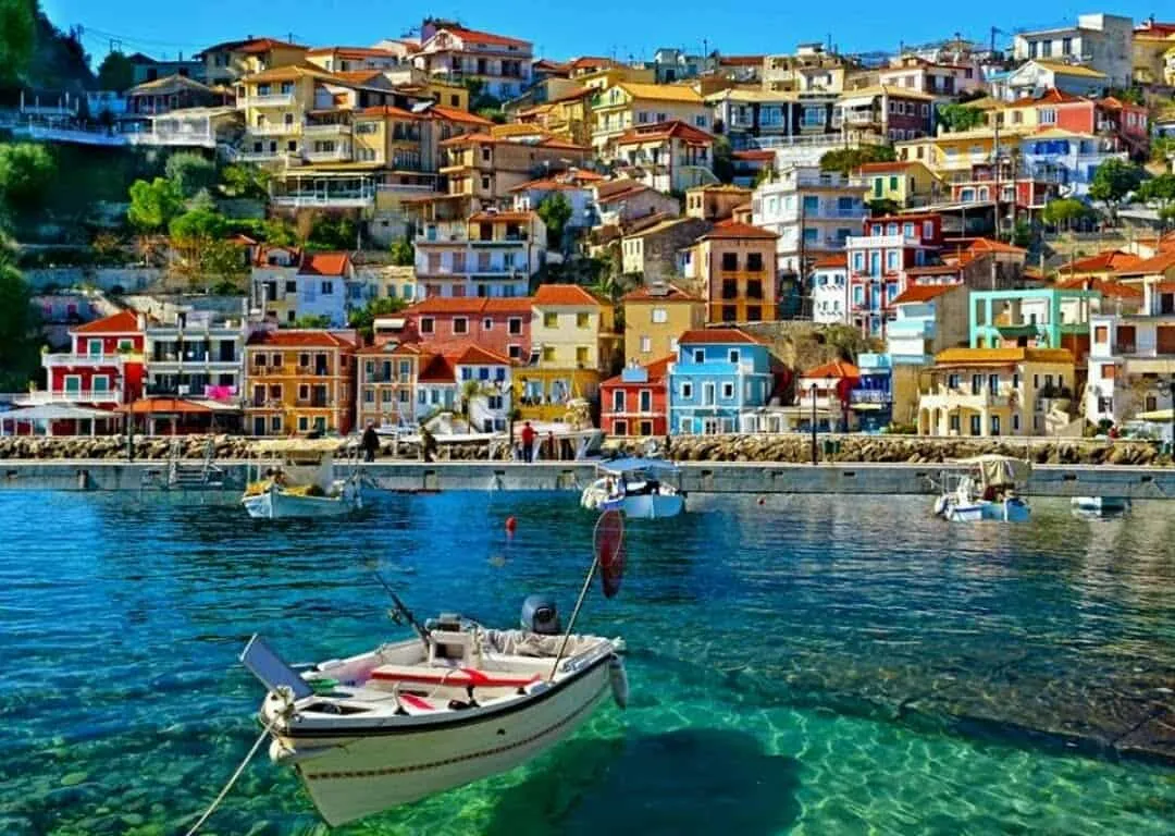 Parga travel guide for holidays near GoldenEye Villas
