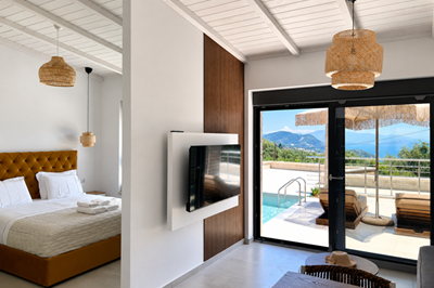 All self-catering villas have a modern, fully equipped kitchen and dining area. End your day on the private panorama terrace (35sqm) with lounge and electric pergola and enjoy the fantastic view of the ocean. You can cool off in your private saltwater pool (7x3m) and private terrace (60sqm) with sun loungers and four-poster bed. Restaurants and shops are just a few minutes' walk away. The very popular Valtos beach is only 2km away.